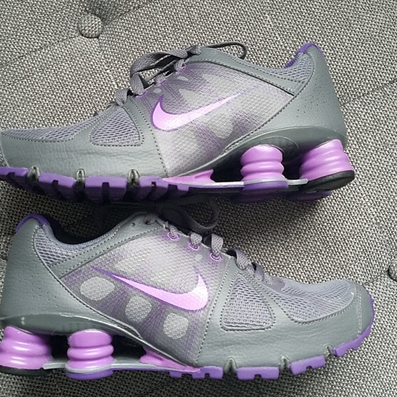 Nike women's sneakers - Picture 2 of 4